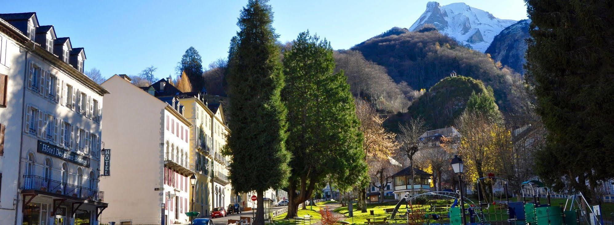 Hotel Des Eaux-Bonnes Exteriör bild